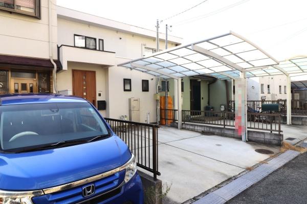 奈良市中登美ヶ丘１丁目の中古テラスハウス