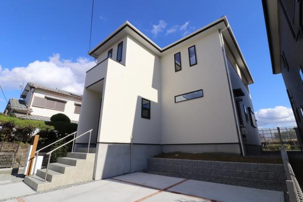 奈良市秋篠町の新築一戸建