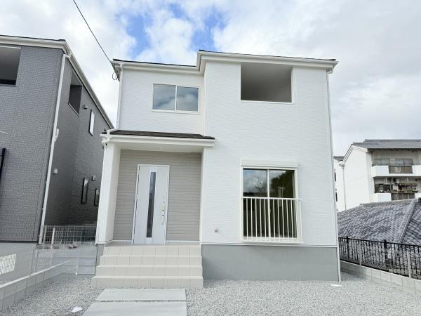 奈良市興善院町の新築一戸建