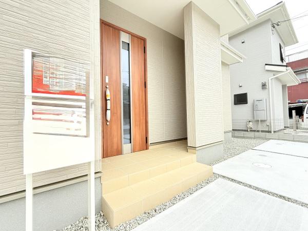 奈良市興善院町の新築一戸建