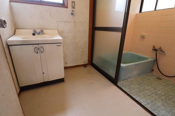 橿原市四条町の中古一戸建て