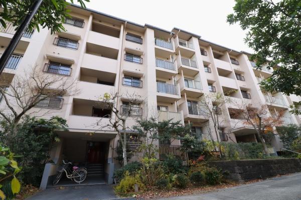 奈良県奈良市三条川西町　奈良三条町住宅　１号棟3階304