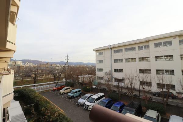 奈良県奈良市三条川西町　奈良三条町住宅　１号棟3階304