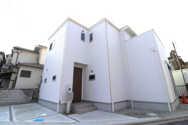 大和郡山市小泉町の新築一戸建