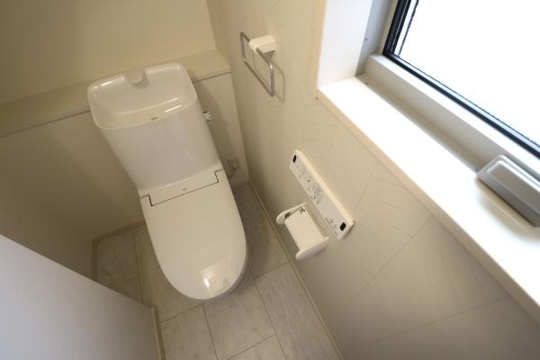 大和郡山市小泉町の新築一戸建