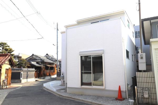大和郡山市小泉町の新築一戸建