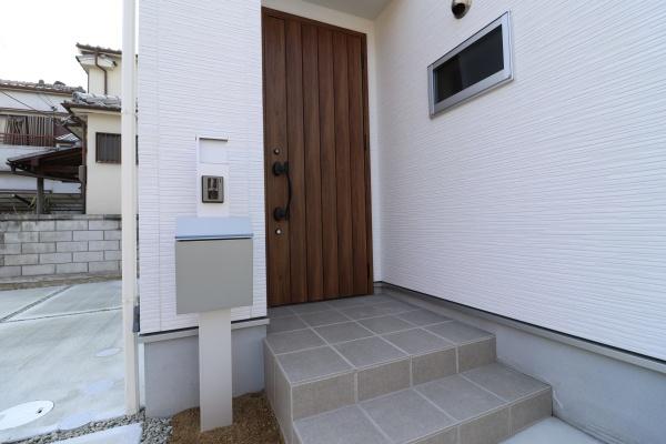 大和郡山市小泉町の新築一戸建