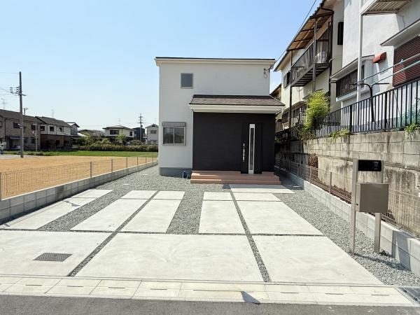奈良市平松４丁目の新築一戸建