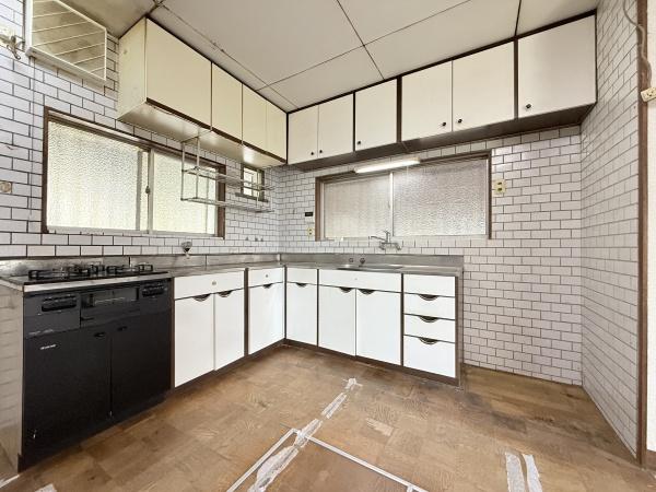生駒郡斑鳩町神南４丁目の中古一戸建て