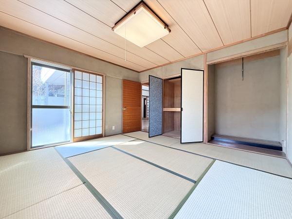奈良市中登美ヶ丘１丁目の中古一戸建て