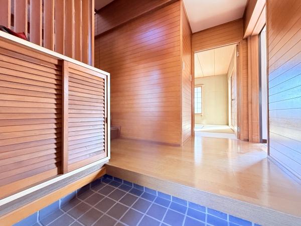 奈良市中登美ヶ丘１丁目の中古一戸建て