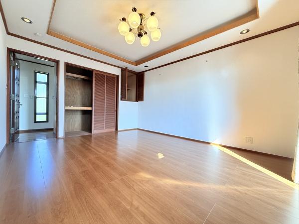 奈良市中登美ヶ丘１丁目の中古一戸建て