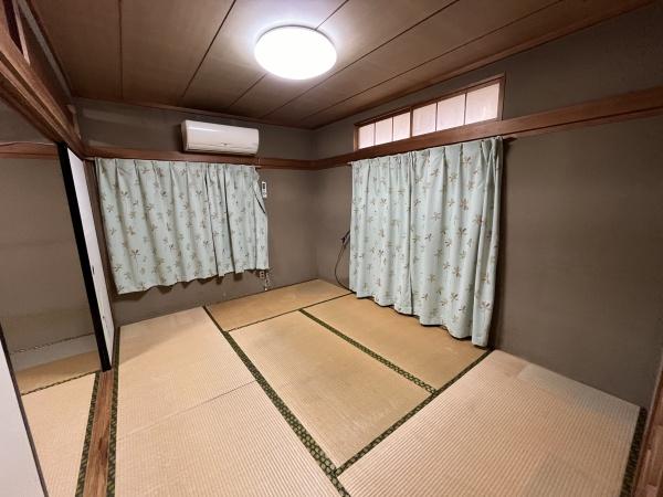 彦根市長曽根南町の中古一戸建て