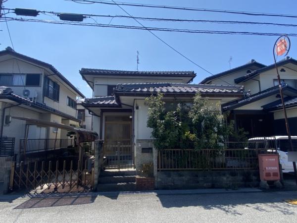 彦根市長曽根南町の中古一戸建て