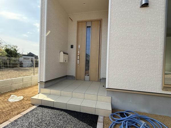 奈良市西登美ヶ丘５丁目の新築一戸建