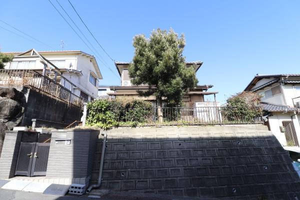 生駒郡平群町椿台１丁目の中古一戸建