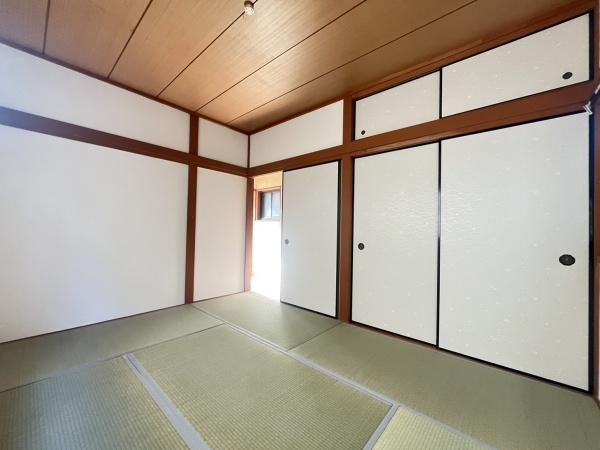大和郡山市西田中町の中古テラスハウス