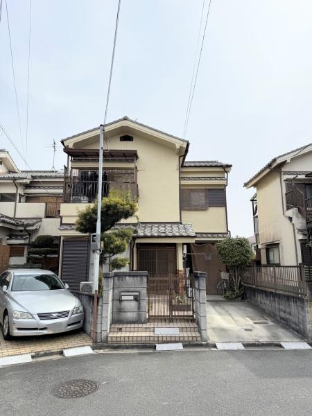 奈良市佐紀町の中古テラスハウス