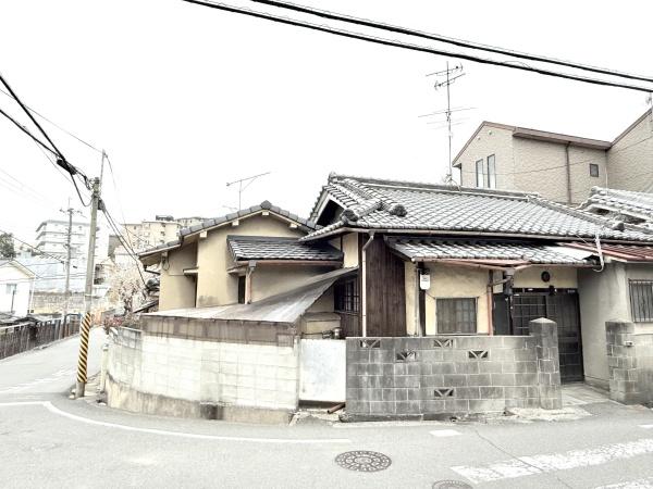 奈良市あやめ池南６丁目の中古一戸建