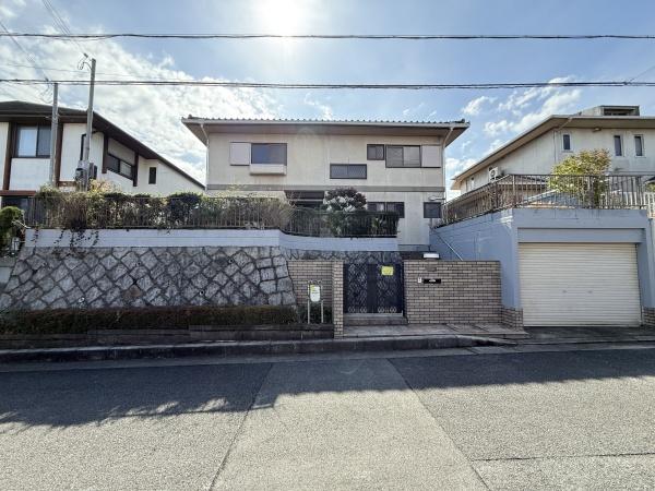 奈良市佐保台３丁目の中古一戸建