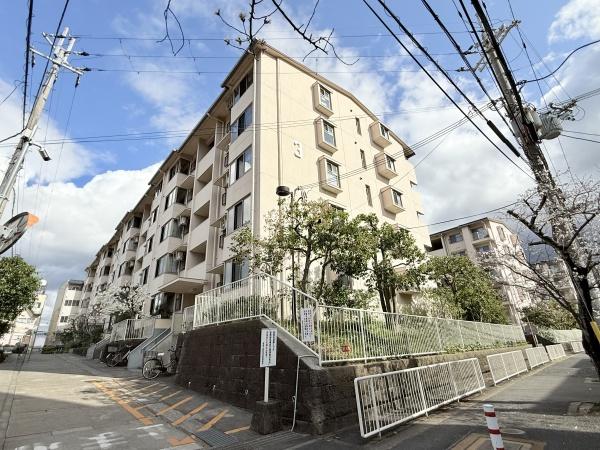 奈良三条町住宅3号棟