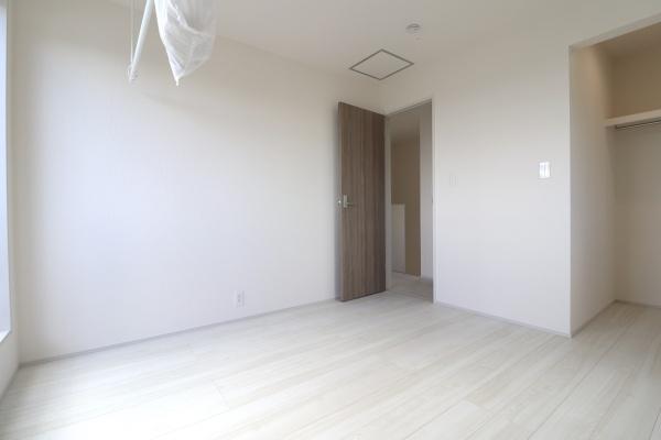 奈良市平松５丁目の新築一戸建