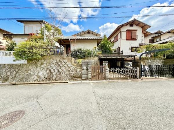 奈良市藤ノ木台３丁目の土地