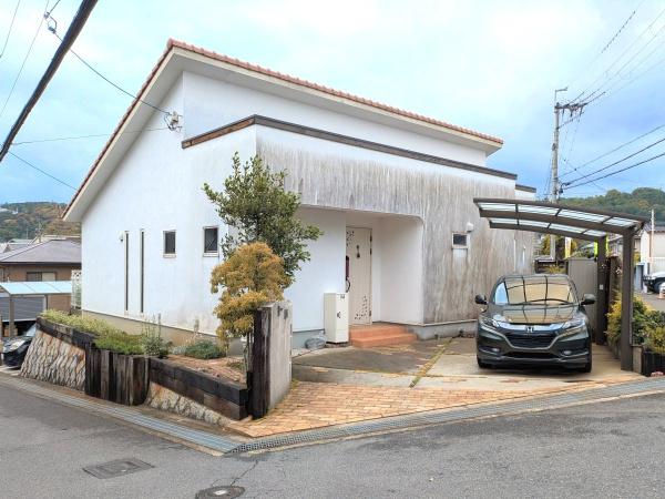 生駒市あすか野南３丁目の中古一戸建