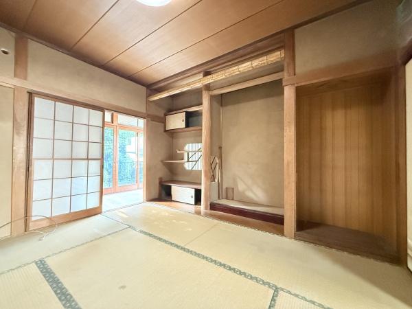 奈良市敷島町２丁目の中古一戸建て