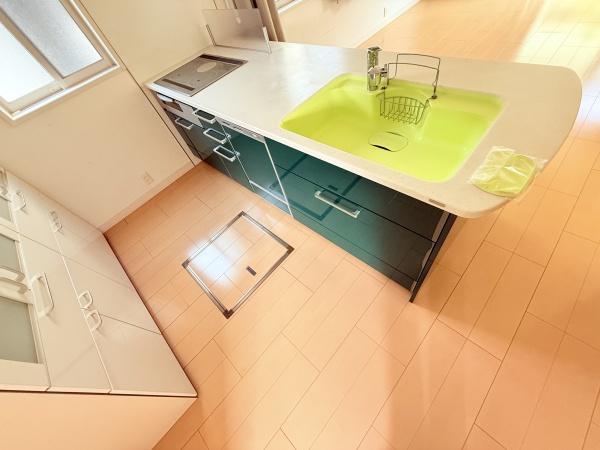 奈良市西登美ヶ丘1丁目の中古一戸建て(キッチン)