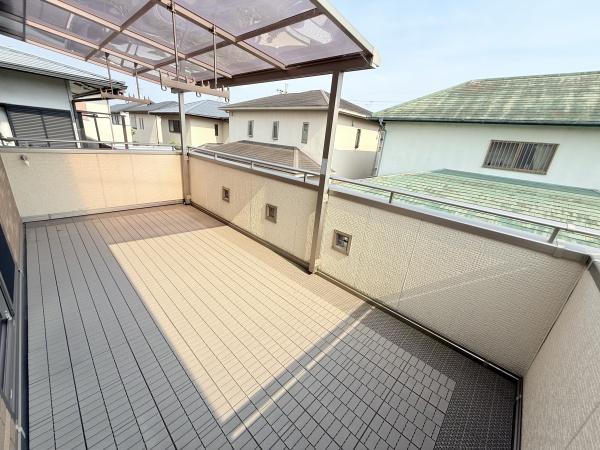 奈良市西登美ヶ丘1丁目の中古一戸建て(バルコニー)