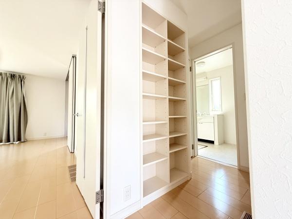 奈良市西登美ヶ丘1丁目の中古一戸建て(収納)