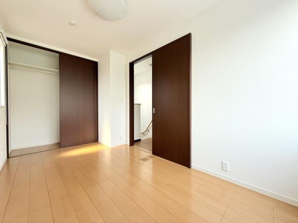 奈良市西登美ヶ丘1丁目の中古一戸建て(洋室)