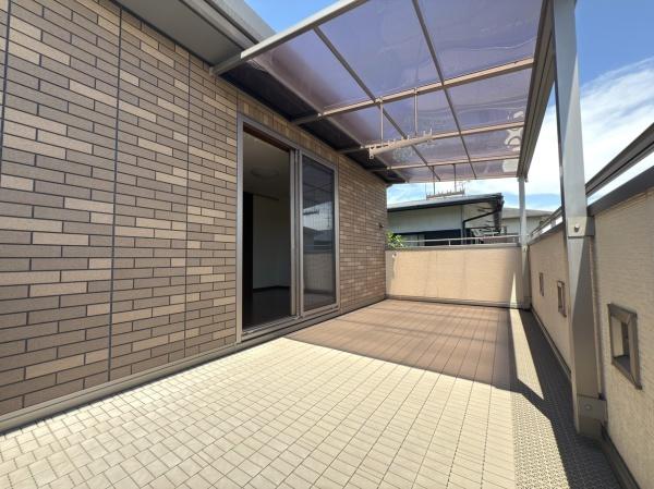 奈良市西登美ヶ丘1丁目の中古一戸建て(バルコニー)