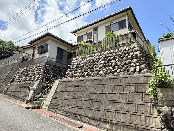 生駒郡平群町春日丘２丁目の中古一戸建