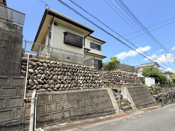 生駒郡平群町春日丘２丁目の中古一戸建