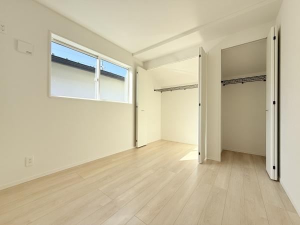 木津川市木津南後背の新築一戸建(洋室)