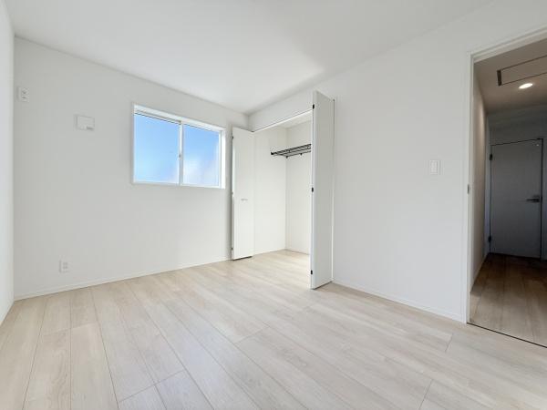 木津川市木津南後背の新築一戸建(洋室)