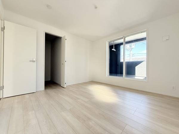 木津川市木津南後背の新築一戸建(リビング)