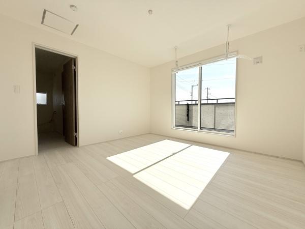 奈良市杏町の新築一戸建(洋室)