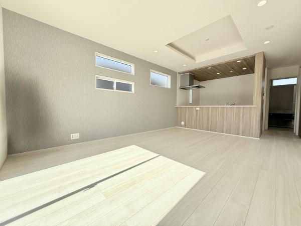 奈良市杏町の新築一戸建(リビング)