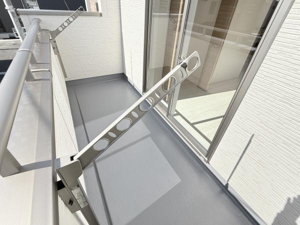 奈良市杏町の新築一戸建(バルコニー)