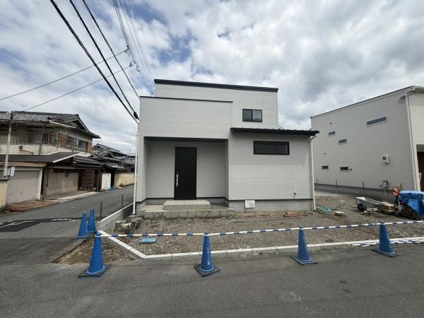 天理市三島町の新築一戸建