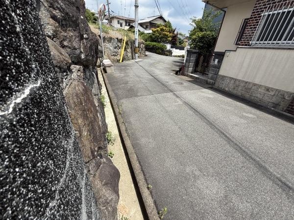 生駒郡三郷町信貴ケ丘４丁目の中古一戸建て
