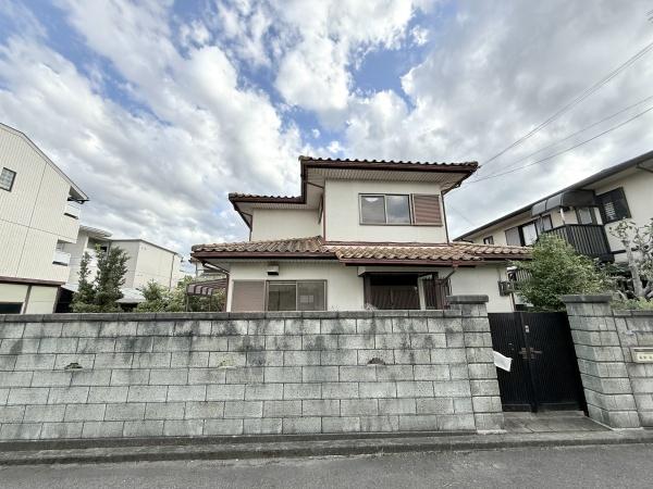 奈良市あやめ池南２丁目の中古一戸建て