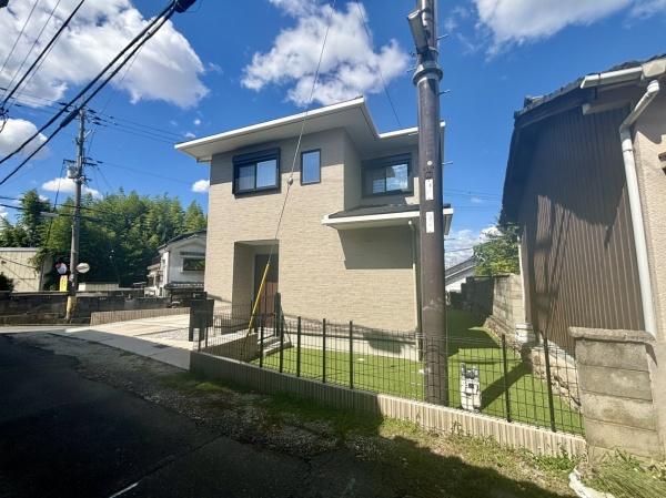 奈良市白毫寺町の中古一戸建
