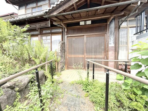 名張市緑が丘西の中古一戸建