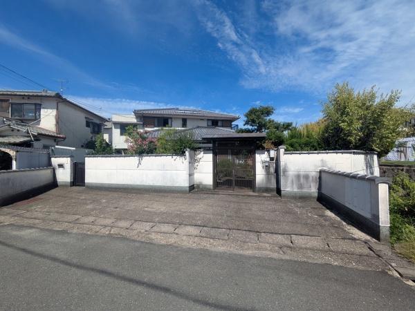 木津川市山城町平尾上垣内の中古一戸建て(前面道路含む現地写真)
