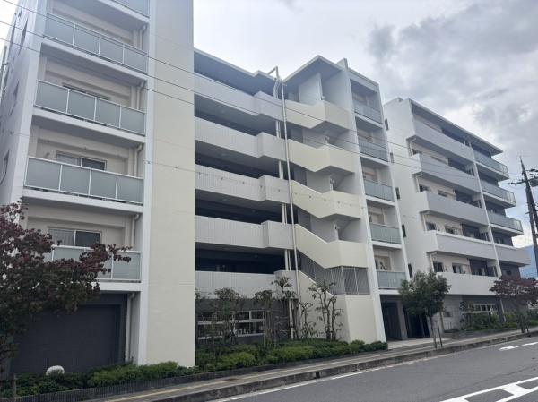 プレミスト葛城