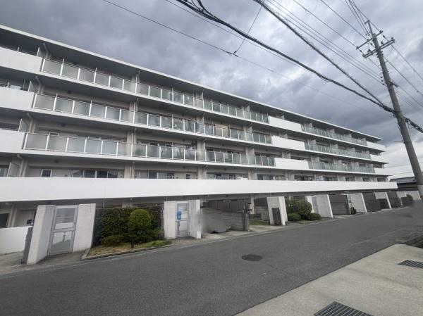 プレミスト葛城